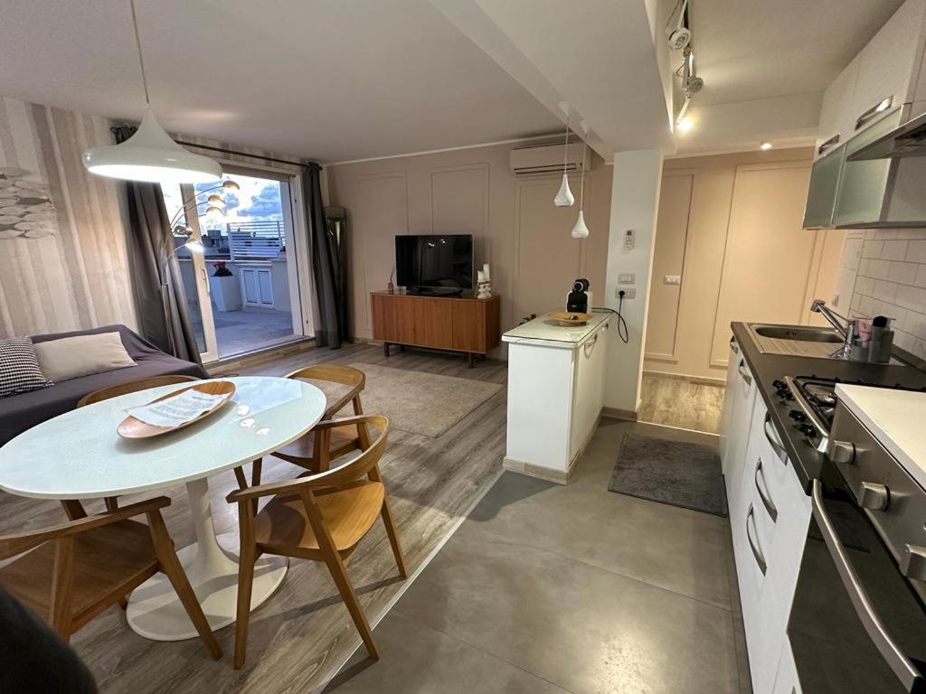 Apartamento Attico Al Mare Lido di Ostia Exterior foto